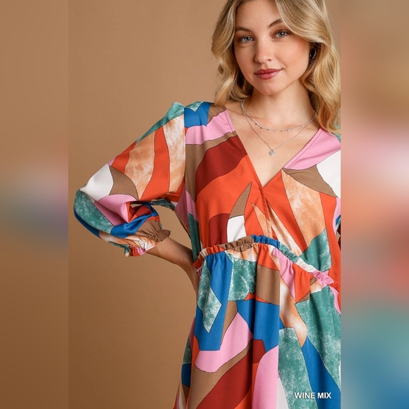 Umgee Abstract V-Neck Tiered Printed Dress - Picture 5 of 9